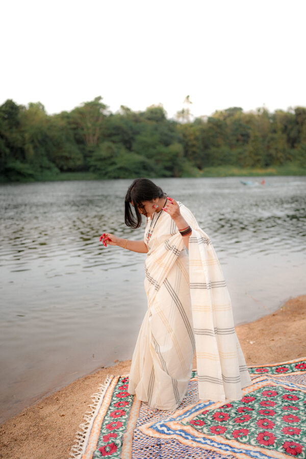 Classic Kara Kasavu Saree - Image 2