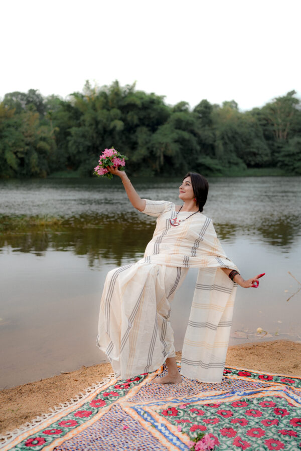 Classic Kara Kasavu Saree - Image 3