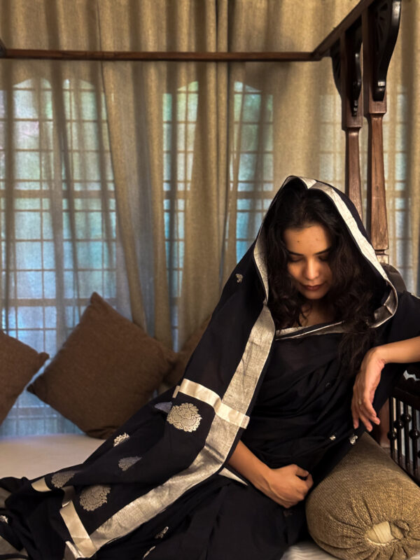 Nilaavu Saree - Image 4