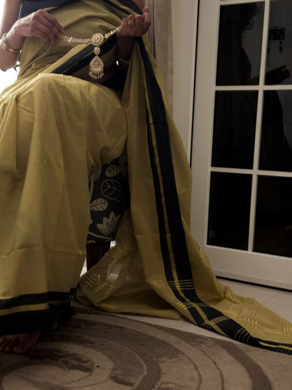 Ochre kasavu saree - Image 4