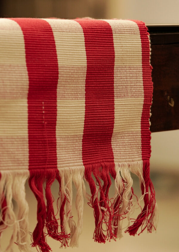 Handloom table cover