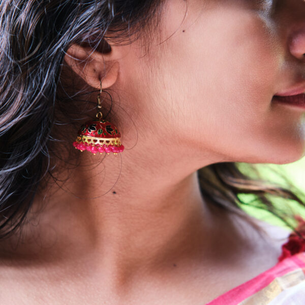 Red enamel jhumka