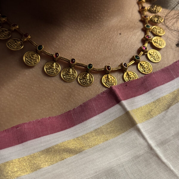 Lakshmi kaashu maala