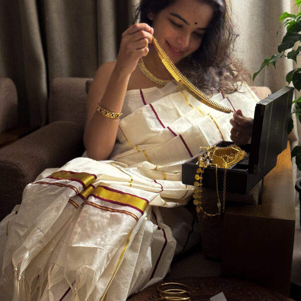 Poothali Saree