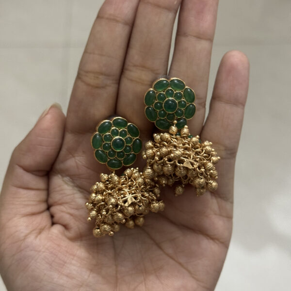 Green jhumka