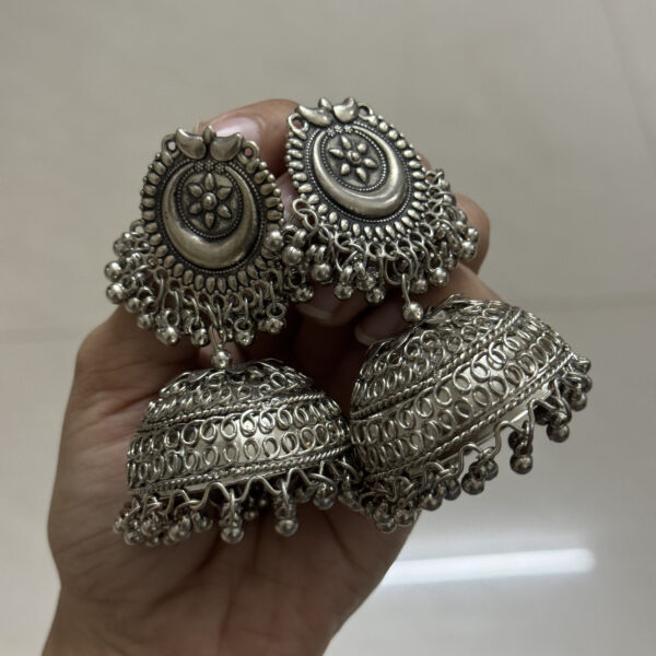 Jhumka jhumka